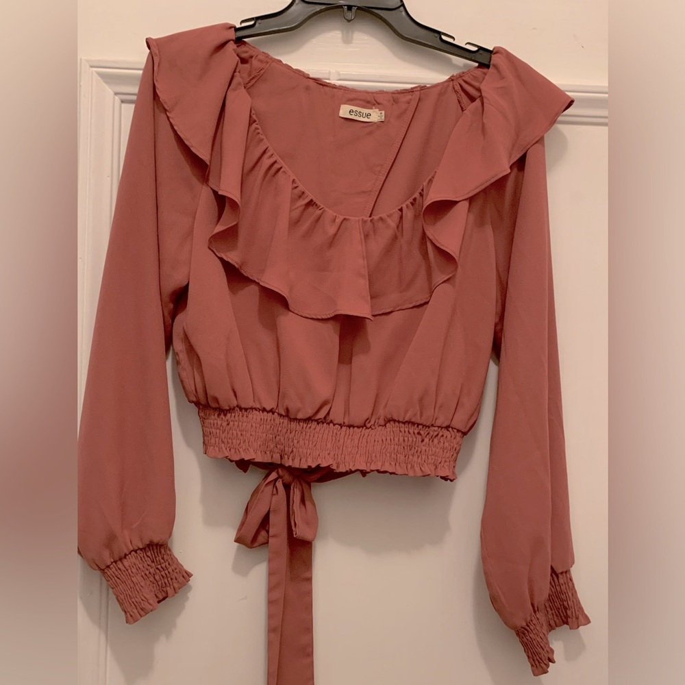 ESSUE BURNT SIENNA  RUFFLE COLLAR CROP TOP W/ ELASTIC WAIST & TIE CLOSURE. SZ M.